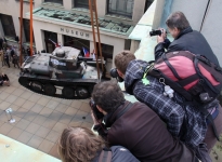 Tank pomalu usedá
