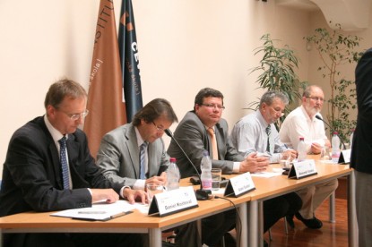 Zleva Daniel Koštoval, Andor Šándor, Alexandr Vondra, Ivan Gabal a Karel Kovanda